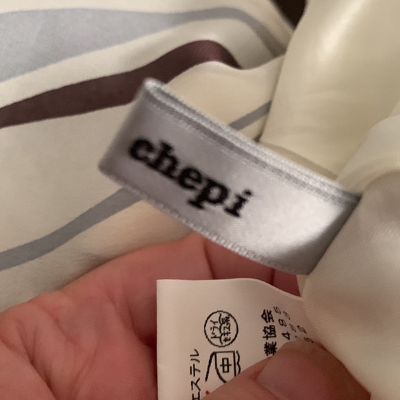 Chepi Wave Print a line skirt 25” waist - Picture 8 of 8